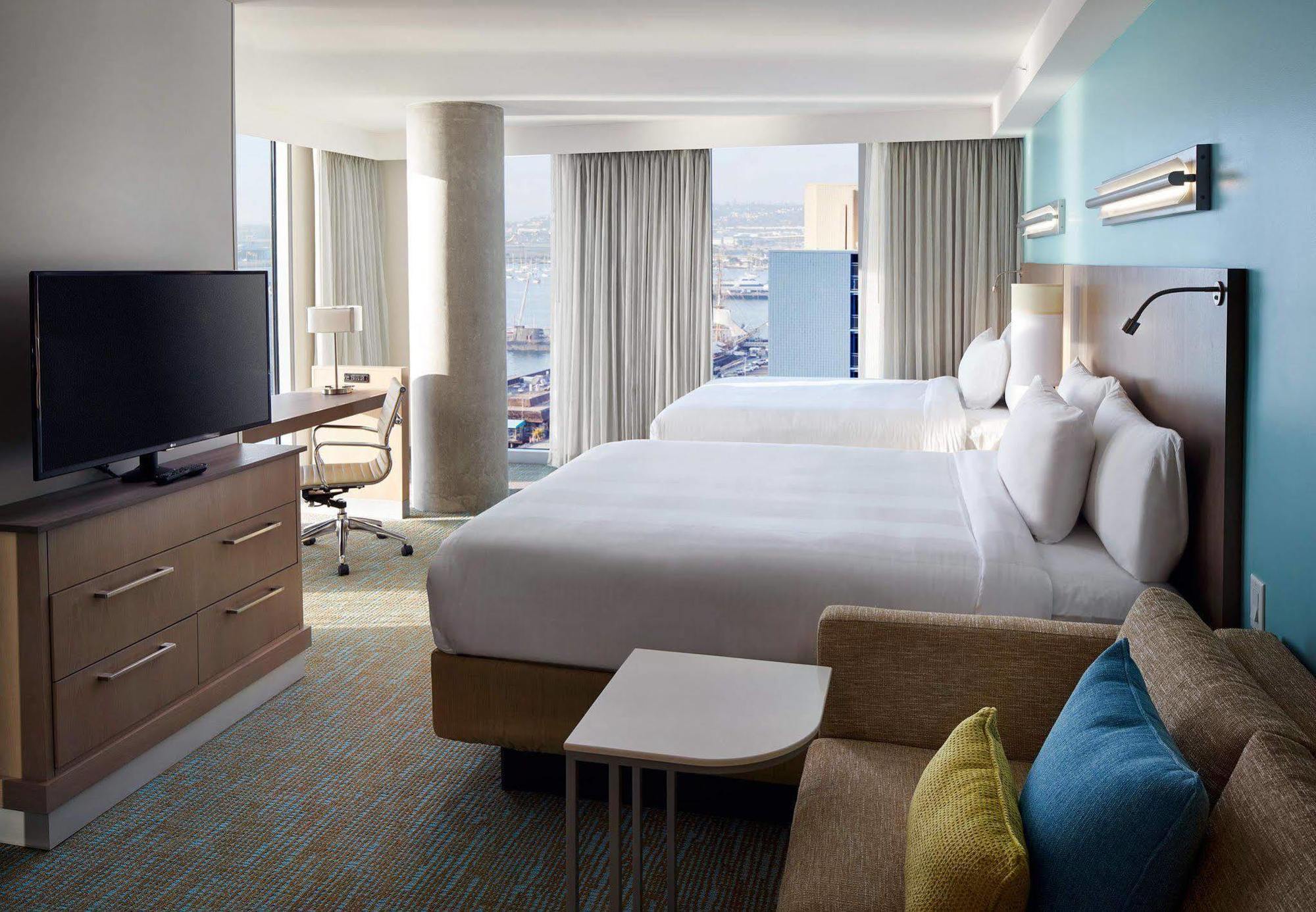 Hotel Springhill By Marriott Downtown/bayfront 3*